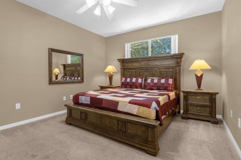 House in Haines City, Florida 4 bedrooms, 181.72 sq.m. № 2110542 - photo 13