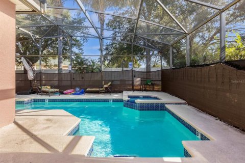House in Haines City, Florida 4 bedrooms, 181.72 sq.m. № 2110542 - photo 25