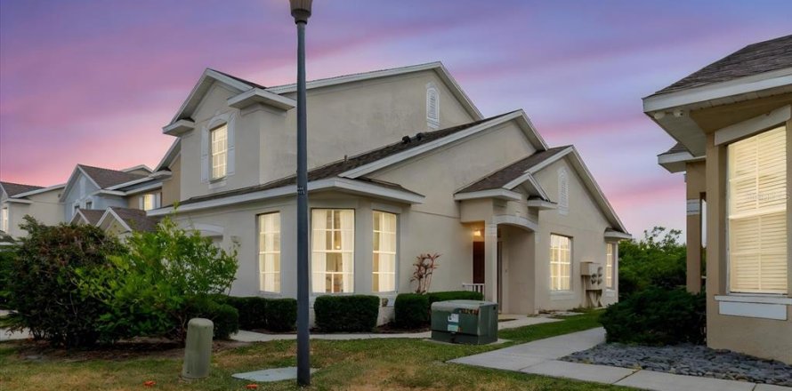 Townhouse in Riverview, Florida 3 bedrooms, 145.39 sq.m. № 1819348