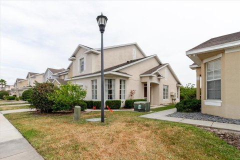 Townhouse in Riverview, Florida 3 bedrooms, 145.39 sq.m. № 1819348 - photo 4