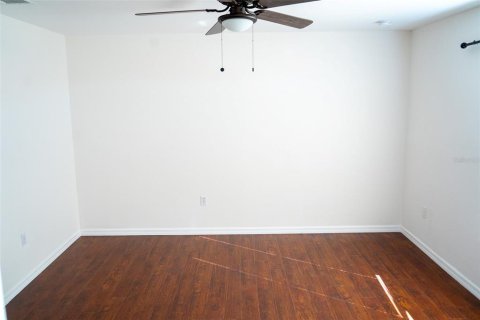 House in Kissimmee, Florida 4 bedrooms, 195.37 sq.m. № 2141974 - photo 14