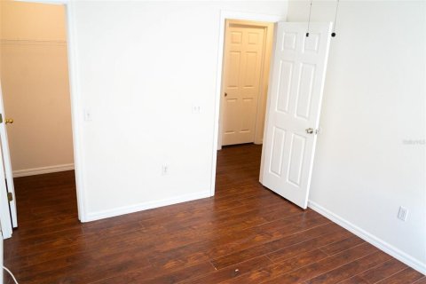 House in Kissimmee, Florida 4 bedrooms, 195.37 sq.m. № 2141974 - photo 8