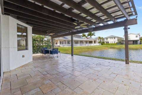 Casa en alquiler en Doral, Florida, 4 dormitorios, 267.37 m2 № 1790186 - foto 23