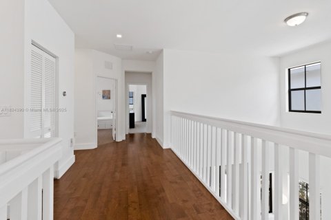 Casa en alquiler en Doral, Florida, 4 dormitorios, 267.37 m2 № 1790186 - foto 19