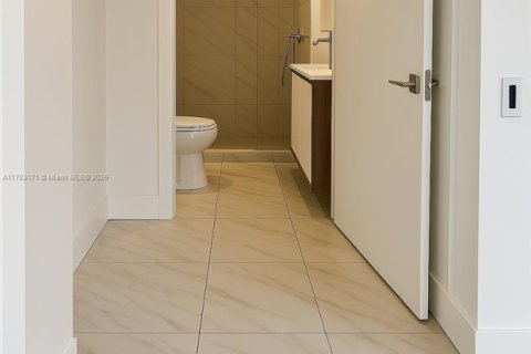 Condo in Sunrise, Florida, 3 bedrooms  № 1863660 - photo 12