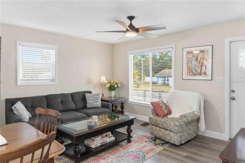 Villa ou maison à vendre à Nokomis, Floride: 3 chambres, 84.73 m2 № 2125813 - photo 6