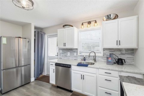 Villa ou maison à vendre à Nokomis, Floride: 3 chambres, 84.73 m2 № 2125813 - photo 13