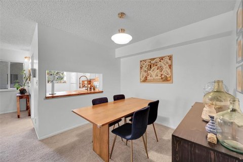 Condo in Pompano Beach, Florida, 2 bedrooms  № 2146774 - photo 4