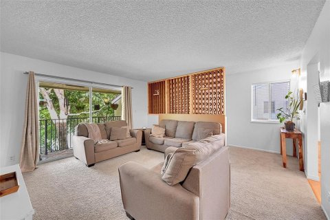 Condo in Pompano Beach, Florida, 2 bedrooms № 2146774