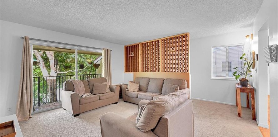 Condo in Pompano Beach, Florida, 2 bedrooms  № 2146774