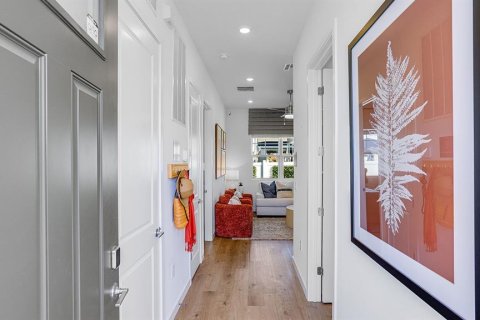 Villa ou maison à louer à Mount Dora, Floride: 2 chambres, 95.69 m2 № 2157378 - photo 2