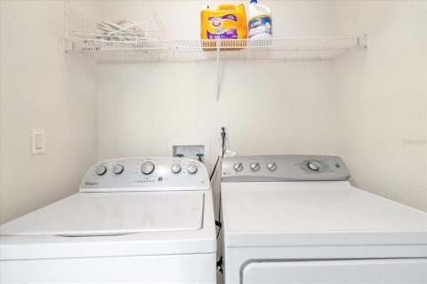 Купить виллу или дом в Дэвенпорт, Флорида 8 комнат, 136.94м2, № 2289760 - фото 7