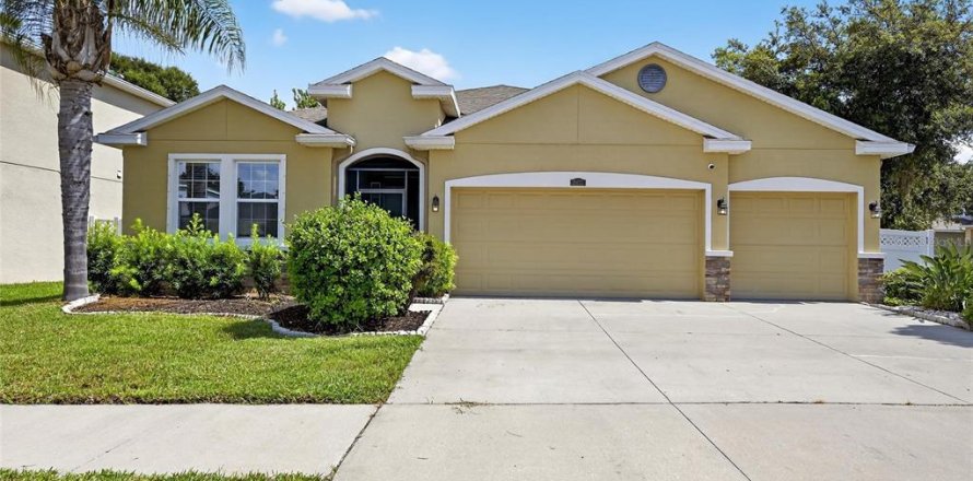 Casa en Riverview, Florida 4 dormitorios, 219.99 m2 № 1908619