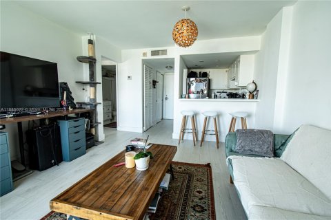 Купить кондоминиум в Майами-Бич, Флорида 1 спальня, 53.51м2, № 1930513 - фото 3