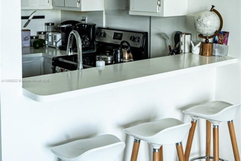 Купить кондоминиум в Майами-Бич, Флорида 1 спальня, 53.51м2, № 1930513 - фото 10