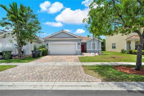 Villa ou maison à vendre à Homestead, Floride: 3 chambres, 150.59 m2 № 1848876 - photo 3