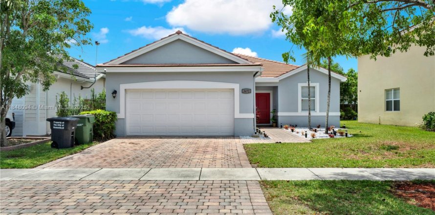 Villa ou maison à Homestead, Floride 3 chambres, 150.59 m2 № 1848876