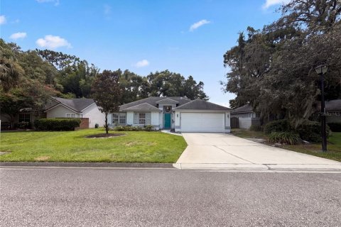 House in Altamonte Springs, Florida 4 bedrooms, 163.32 sq.m. № 2314340