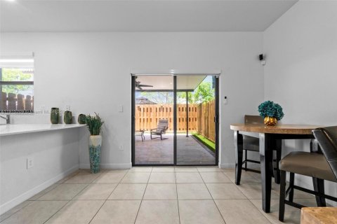 Купить таунхаус в Хомстед, Флорида 3 спальни, 137.77м2, № 1971398 - фото 13