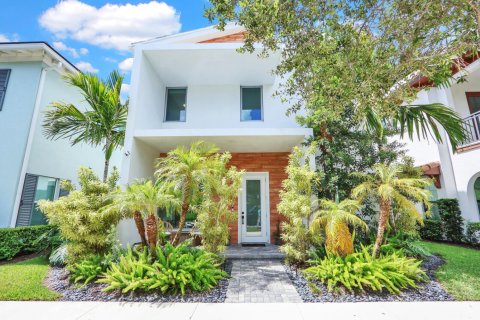 House in Palm Beach Gardens, Florida 5 bedrooms, 393.53 sq.m. № 2191213