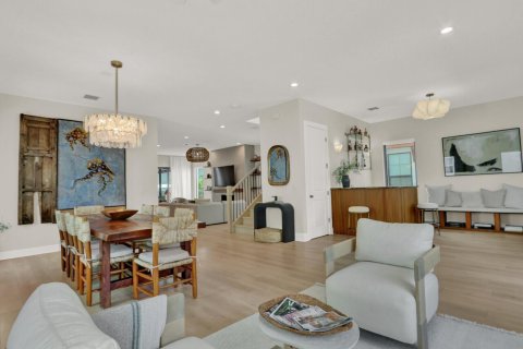 House in Palm Beach Gardens, Florida 5 bedrooms, 393.53 sq.m. № 2191213 - photo 3