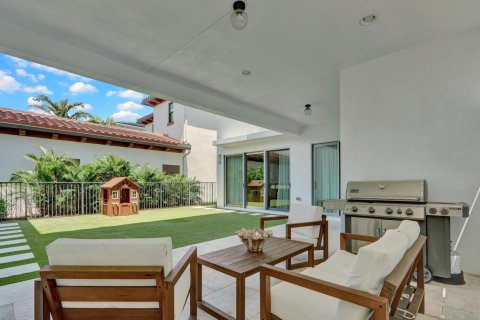 House in Palm Beach Gardens, Florida 5 bedrooms, 393.53 sq.m. № 2191213 - photo 21