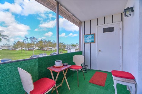 Condo in Delray Beach, Florida, 1 bedroom  № 1698376 - photo 20