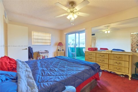 Condo in Delray Beach, Florida, 1 bedroom  № 1698376 - photo 23
