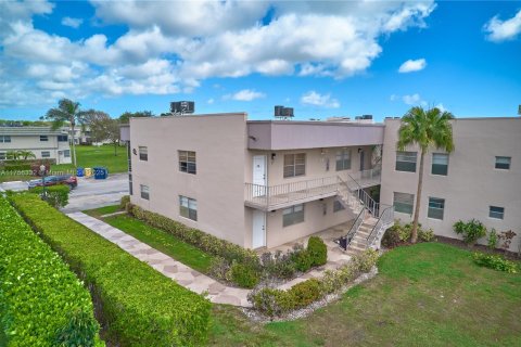 Condo in Delray Beach, Florida, 1 bedroom  № 1698376 - photo 3