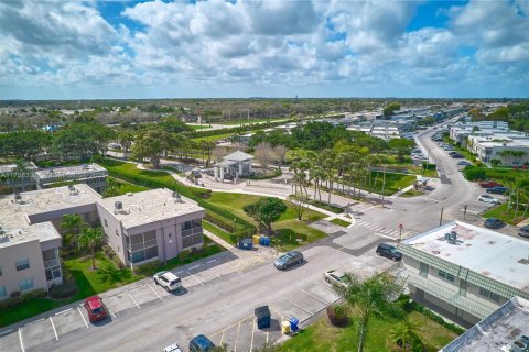 Condo in Delray Beach, Florida, 1 bedroom  № 1698376 - photo 25