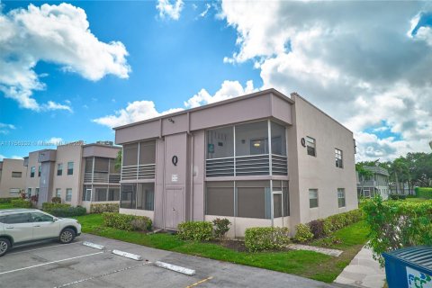 Condo in Delray Beach, Florida, 1 bedroom  № 1698376 - photo 2