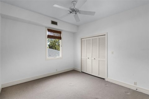 Casa en venta en Orlando, Florida, 3 dormitorios, 359.62 m2 № 1919141 - foto 29