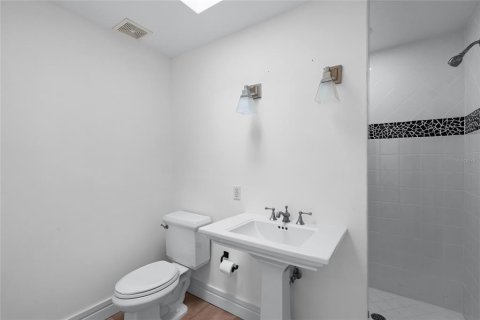 Casa en venta en Orlando, Florida, 3 dormitorios, 359.62 m2 № 1919141 - foto 28