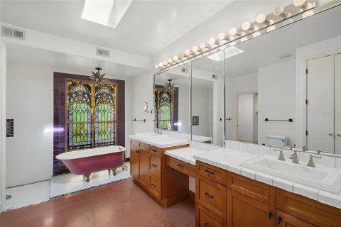 Casa en venta en Orlando, Florida, 3 dormitorios, 359.62 m2 № 1919141 - foto 18