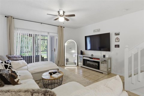 Купить таунхаус в Уэсли-Чепел, Флорида 3 комнаты, 110м2, № 2148111 - фото 7