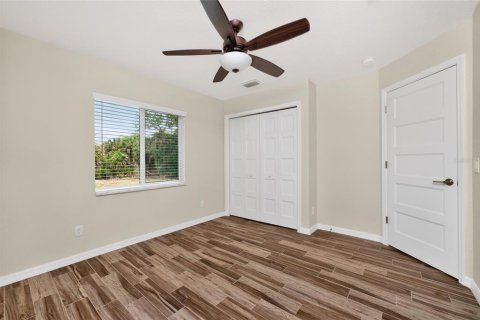 Casa en venta en Port Charlotte, Florida, 3 dormitorios, 129.13 m2 № 2116792 - foto 30