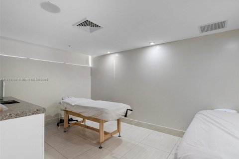 Copropriété à vendre à Miami, Floride: 1 chambre, 70.98 m2 № 1764850 - photo 16