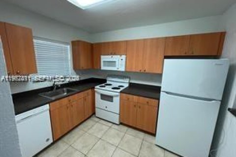 Condo in Plantation, Florida, 1 bedroom  № 2080968