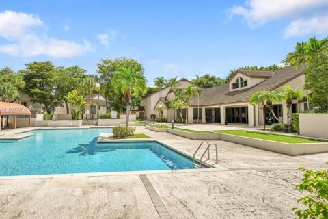 Купить кондоминиум в Майами, Флорида 2 спальни, 97.08м2, № 2015216 - фото 24