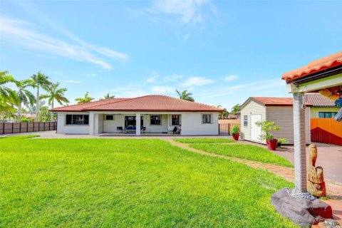 Villa ou maison à louer à Miami, Floride: 4 chambres, 216.46 m2 № 2343628 - photo 20