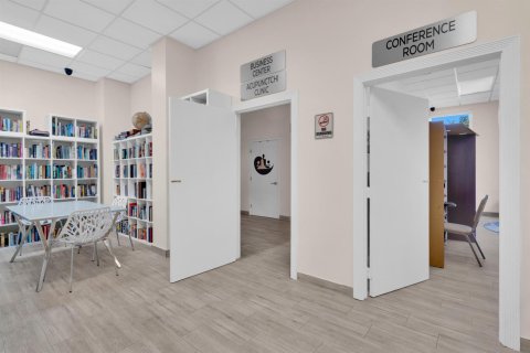 Condo in Hollywood, Florida, 1 bedroom  № 2183725 - photo 28