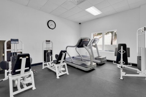 Condo in Hollywood, Florida, 1 bedroom  № 2183725 - photo 26