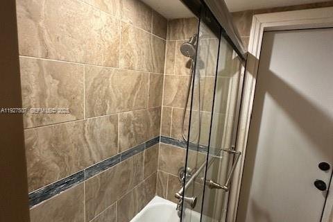 House in Miramar, Florida 4 bedrooms, 143.44 sq.m. № 1987017 - photo 12