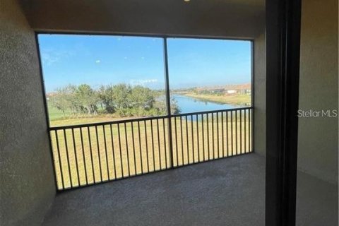 Condominio en alquiler en Bradenton, Florida, 2 dormitorios, 141.95 m2 № 1909316 - foto 9