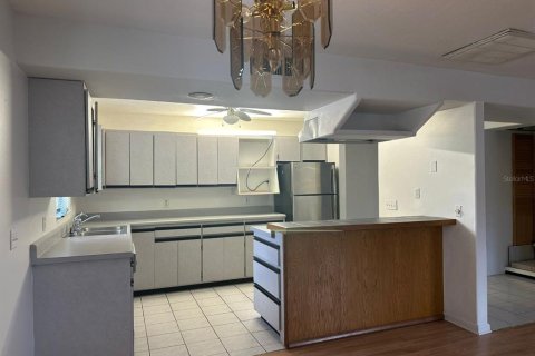 Casa en venta en Sarasota, Florida, 3 dormitorios, 95.88 m2 № 2092829 - foto 4