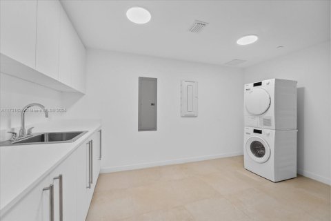 Copropriété à louer à Bay Harbor Islands, Floride: 3 chambres, 287.72 m2 № 1703438 - photo 30