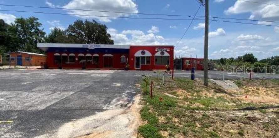 Commercial property in Bartow, Florida № 1690859
