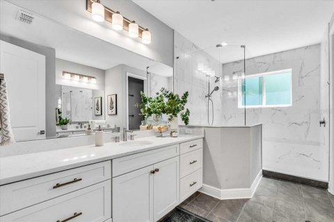 Casa en venta en Tampa, Florida, 4 dormitorios, 276.29 m2 № 1636878 - foto 27