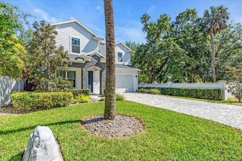 Casa en venta en Tampa, Florida, 4 dormitorios, 276.29 m2 № 1636878 - foto 3