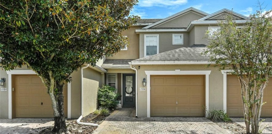 Townhouse in Casselberry, Florida 2 bedrooms, 119.29 sq.m. № 2393636